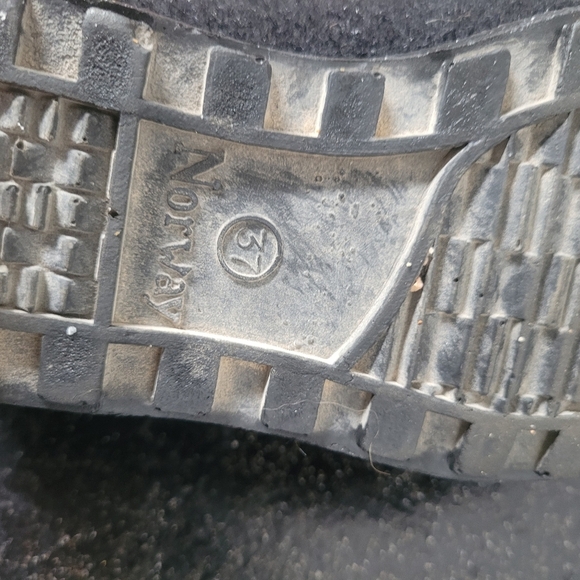 Nye Nesna Lobben, Wool felted winter boots Black ankle height, Women 6.5 EU 37 - Picture 8 of 8